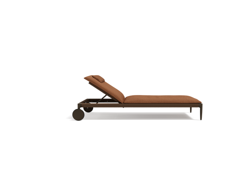 NAGOMI lounger